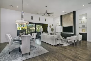 Photo #2: 5968981 Listing
