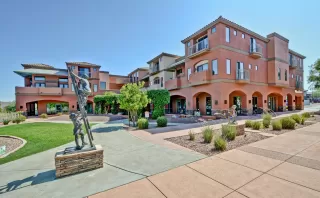 Photo #2: 5969070 Listing 