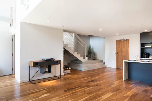 MLS: 5969963 Condo For Sale