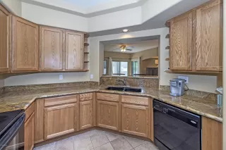 Photo #6: 5970473 Listing