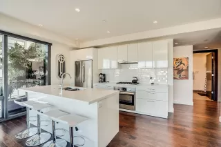 Photo #3: 5971312 Listing