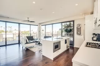 Photo #6: 5971312 Listing