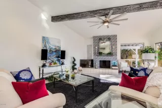 Photo #2: 5971847 Listing