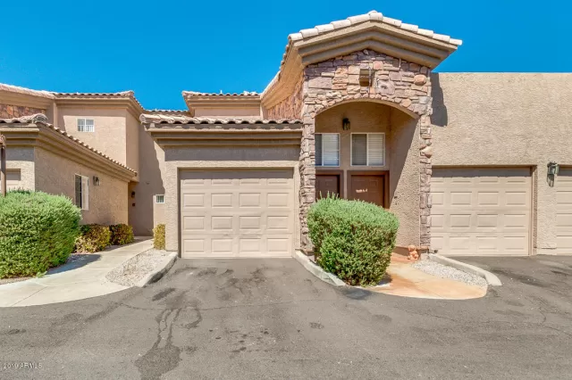 MLS: 5972485 Condo For Sale