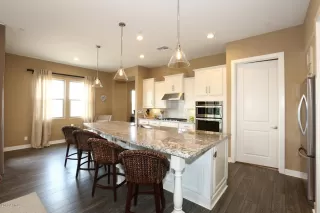 Photo #1: 5972875 Listing 