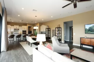 Photo #3: 5972875 Listing 