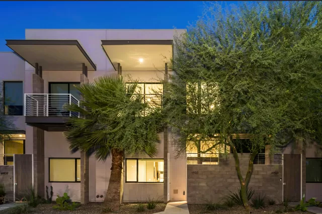 MLS: 5973385 Condo For Sale