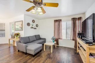 Photo #5: 5974556 Listing