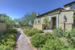 Photo #2: 5974936 Listing 