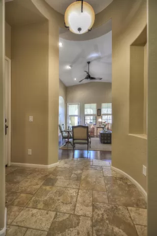 Photo #5: 5974936 Listing 