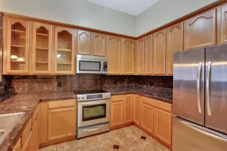 Photo #5: 5975697 Listing 