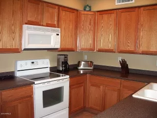 Photo #6: 5976035 Listing