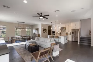 Photo #2: 5976487 Listing 