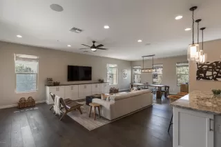 Photo #4: 5976487 Listing 