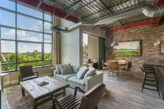 Photo #3: 5977073 Listing 