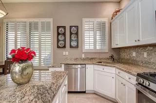 Photo #2: 5977934 Listing