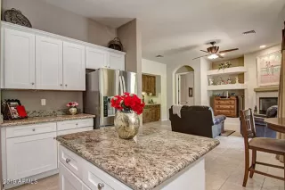 Photo #5: 5977934 Listing