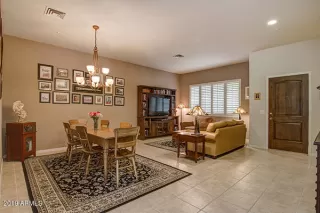 Photo #6: 5977934 Listing