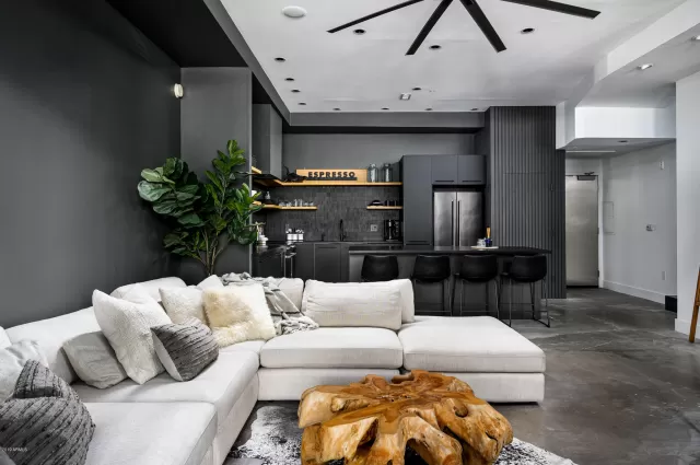 MLS: 5978075 Condo For Sale