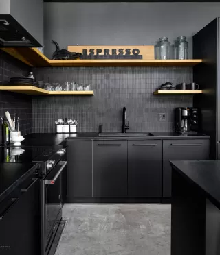 Photo #6: 5978075 Listing