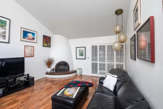 Photo #2: 5978352 Listing 