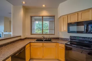 Photo #2: 5978379 Listing 