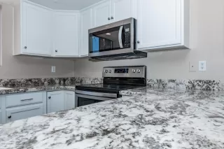 Photo #5: 5979242 Listing