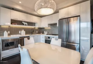 Photo #5: 5979531 Listing