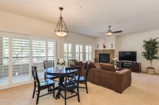 Photo #5: 5980426 Listing