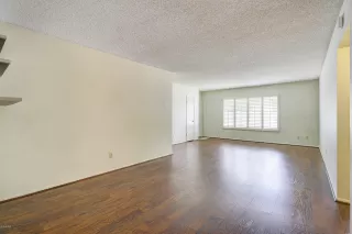 Photo #3: 5980506 Listing