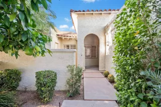 Photo #6: 5981302 Listing