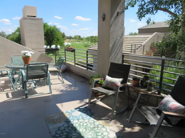 MLS: 5984553 Condo For Sale