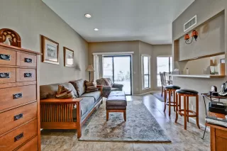 Photo #2: 5984735 Listing