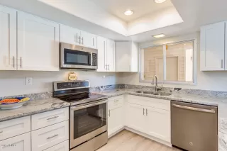 Photo #4: 5985553 Listing
