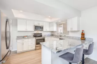 Photo #5: 5985553 Listing