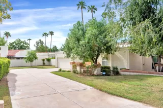 Photo #1: 5985686 Listing