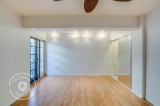 Photo #4: 5987586 Listing