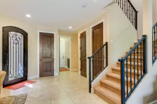 Photo #4: 5987738 Listing