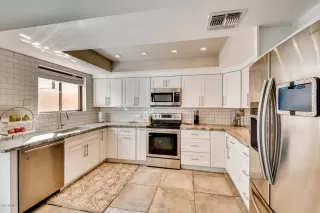 Photo #4: 5987799 Listing