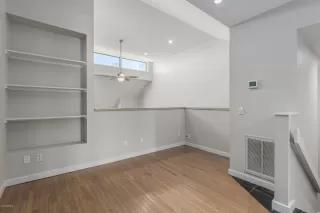 Photo #3: 5987929 Listing