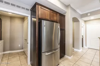 Photo #6: 5988035 Listing