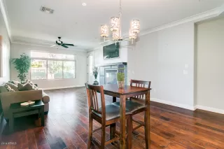 Photo #5: 5988042 Listing
