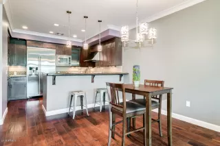 Photo #6: 5988042 Listing