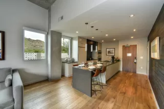 Photo #2: 5988732 Listing