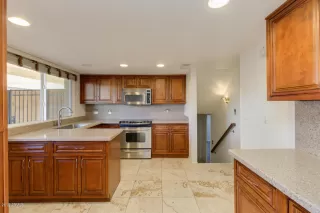 Photo #1: 5989035 Listing