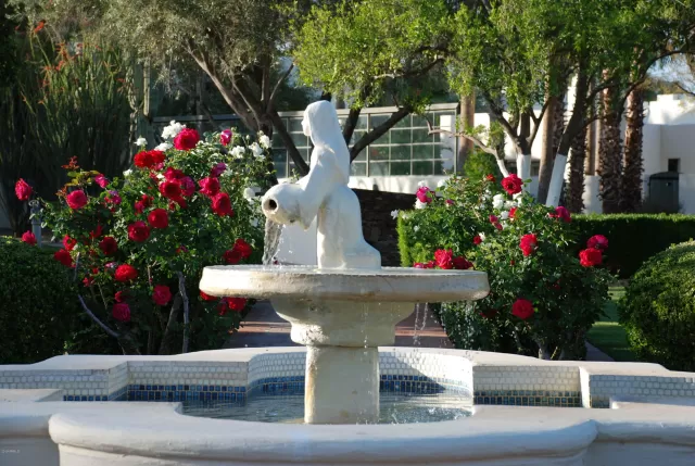 MLS: 5989520 Condo For Sale