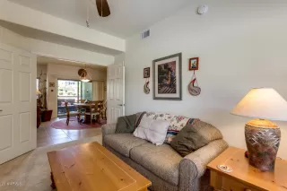 Photo #4: 5989553 Listing 