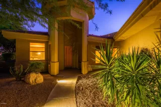 Photo #2: 5989779 Listing 