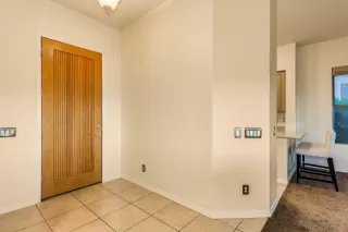 Photo #4: 5989779 Listing 