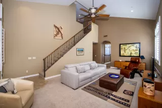 Photo #5: 5989808 Listing